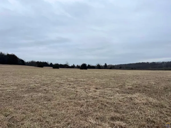 $225,000 | 10200 U4 Road, Hoyt, KS 66440