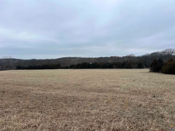 $225,000 | 10200 U4 Road, Hoyt, KS 66440