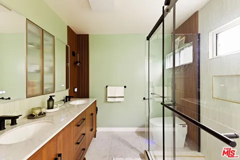 $1,095,000 | 8525 Ridpath Drive, Los Angeles, CA 90046