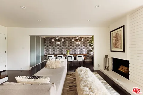 $1,095,000 | 8525 Ridpath Drive, Los Angeles, CA 90046