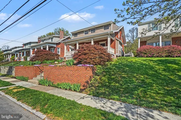 $265,000 | 321 Walnut Street, Lemoyne, PA 17043