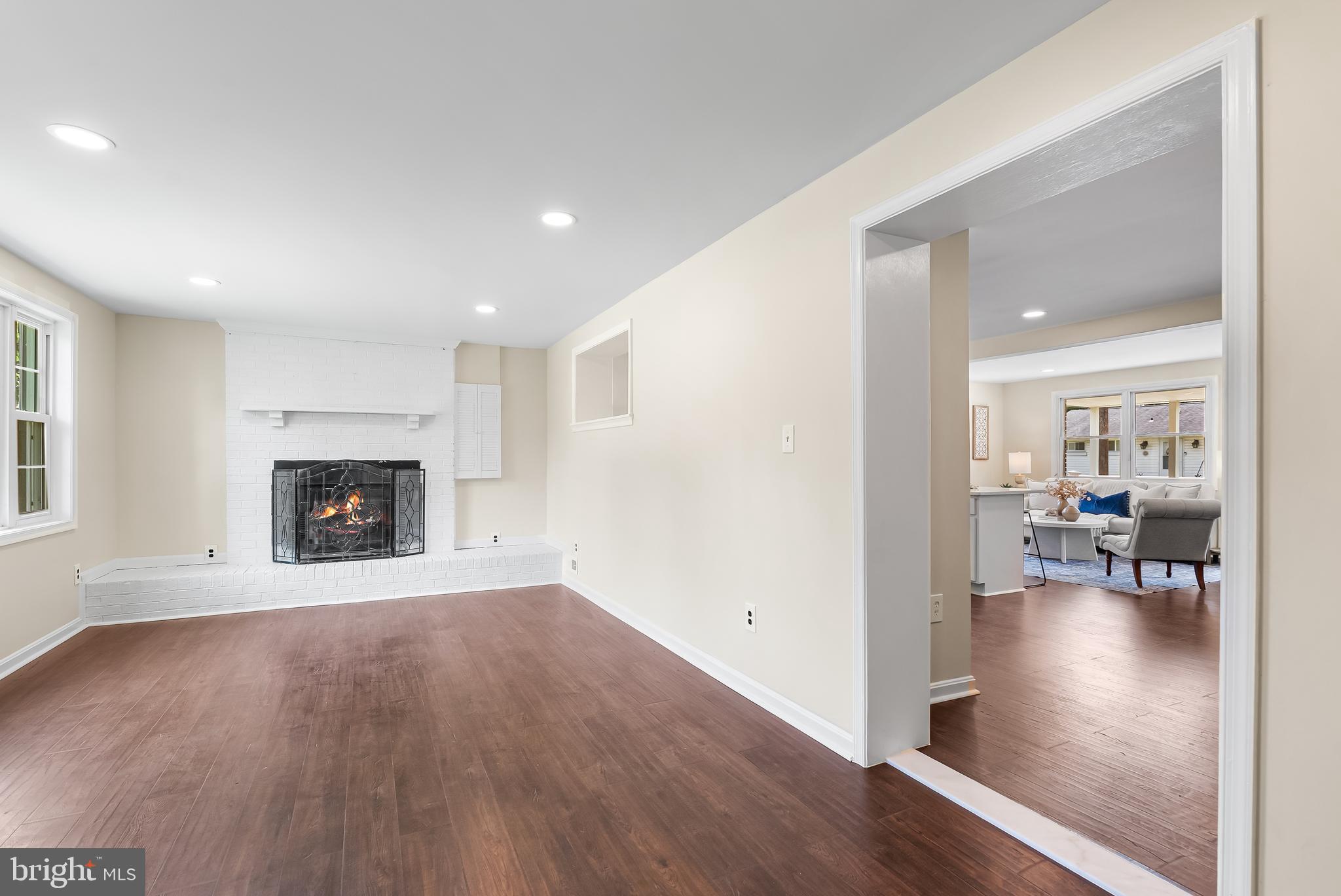 10 Cedar Hill Road Baltimore, MD 21225 - Photo 18 of 27 Family Room2