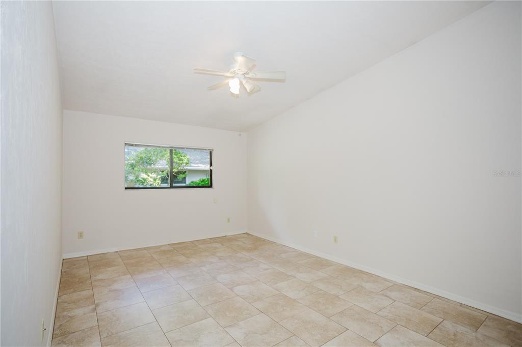 3915 Northwest 7th Place Gainesville, FL 32607 - Photo 7 of 16 Gallery Image 7
