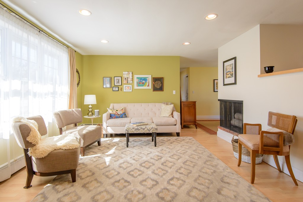 15 Andover Road Beverly, MA 01915 - Photo 1 of 20 Gallery Image 1