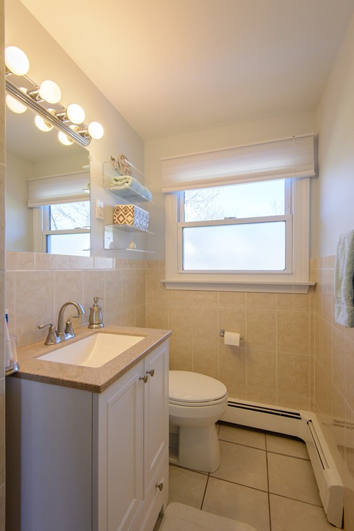 15 Andover Road Beverly, MA 01915 - Photo 11 of 20 Gallery Image 11
