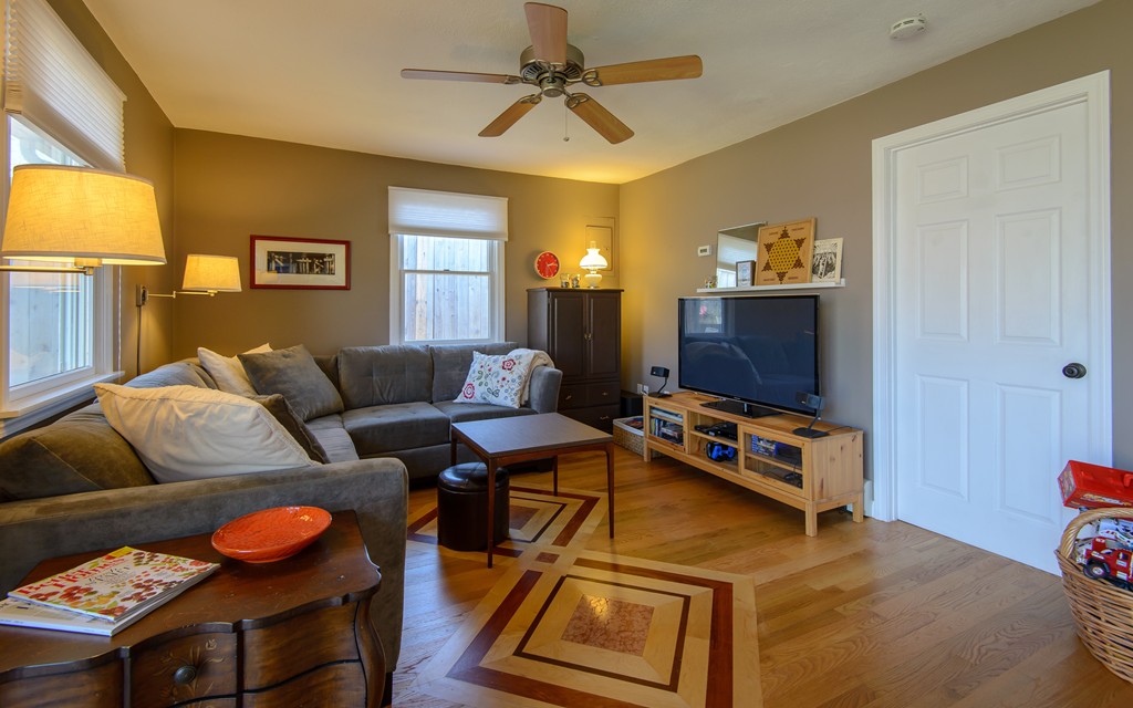 15 Andover Road Beverly, MA 01915 - Photo 8 of 20 Gallery Image 8