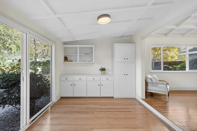 $699,900 | 4548 Wellesly Way, Sacramento, CA 95841