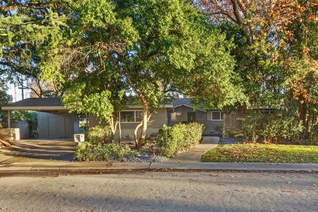 $699,900 | 4548 Wellesly Way, Sacramento, CA 95841