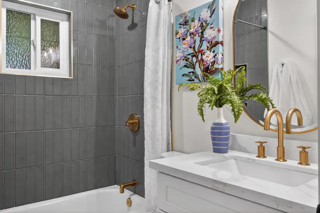 $699,900 | 4548 Wellesly Way, Sacramento, CA 95841