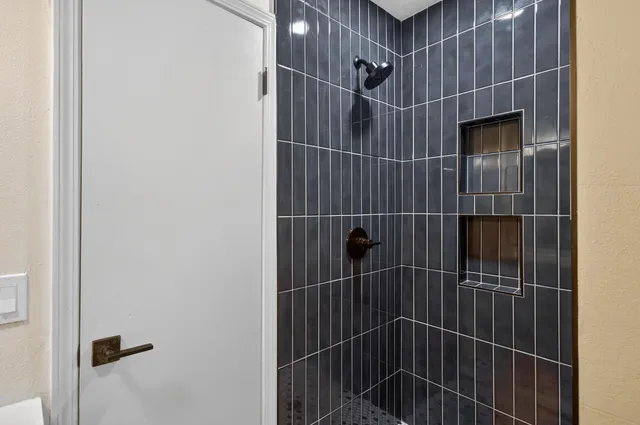 $699,900 | 4548 Wellesly Way, Sacramento, CA 95841