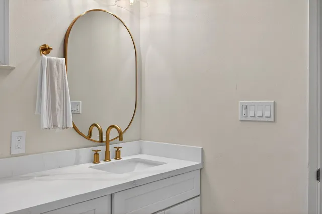 $699,900 | 4548 Wellesly Way, Sacramento, CA 95841