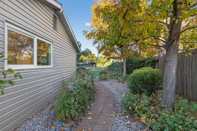 $699,900 | 4548 Wellesly Way, Sacramento, CA 95841