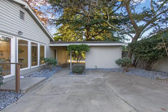 $699,900 | 4548 Wellesly Way, Sacramento, CA 95841