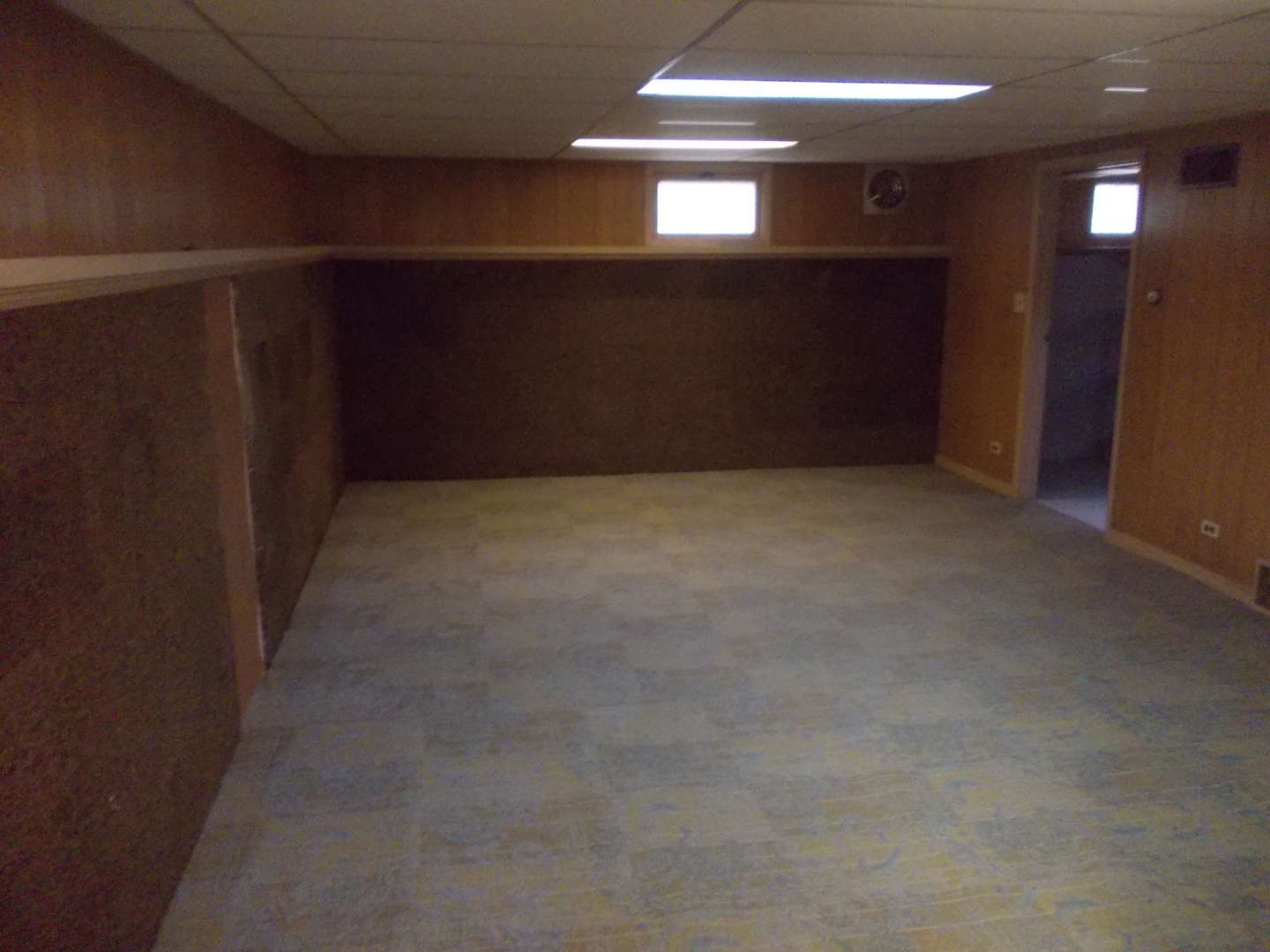 3435 Flossmoor Road Homewood, IL 60430 - Photo 12 of 13 a view of an empty room