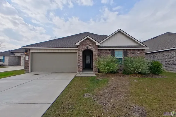 $1,645 | 206 Yardley Court, Lafayette, LA 70507