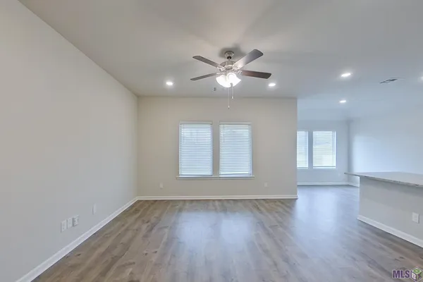 $1,645 | 206 Yardley Court, Lafayette, LA 70507