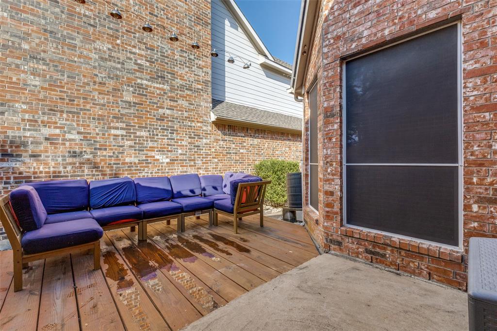 1046 Gold Camp Road Frisco, TX 75033 - Photo 20 of 25 a view of a two chairs in the balcony