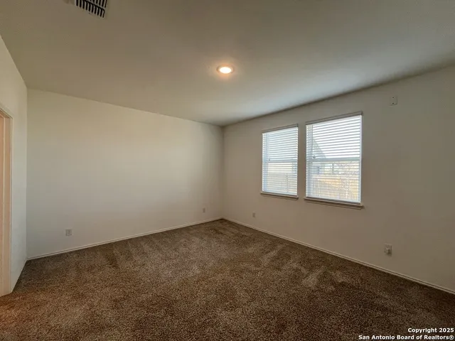 $1,695 | 13249 Hagerd Loop Street, St. Hedwig, TX 78152