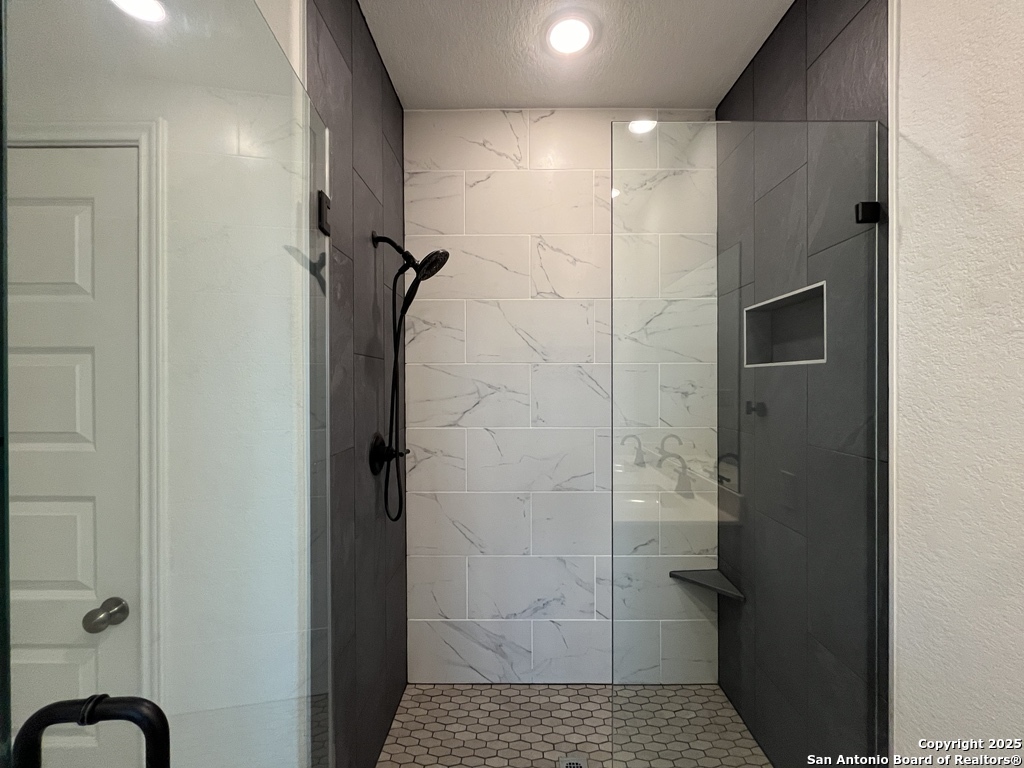 13249 Hagerd Loop St. Hedwig, TX 78152 - Photo 17 of 38