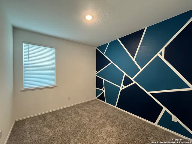 $1,695 | 13249 Hagerd Loop Street, St. Hedwig, TX 78152