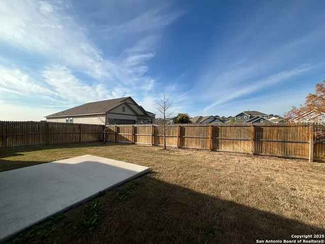 $1,695 | 13249 Hagerd Loop Street, St. Hedwig, TX 78152