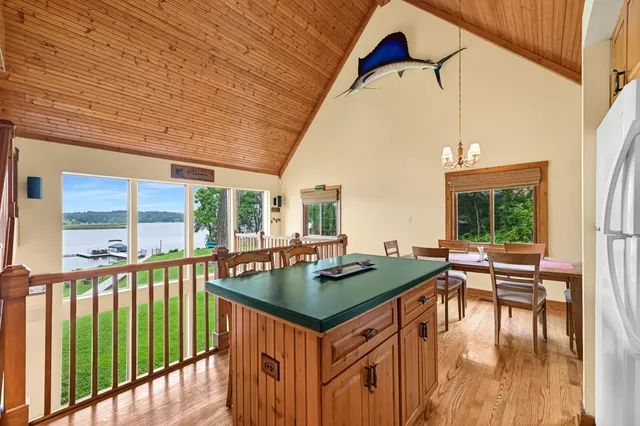 $1,435,000 | N6993 Oakwood Road, Richmond, WI 53190