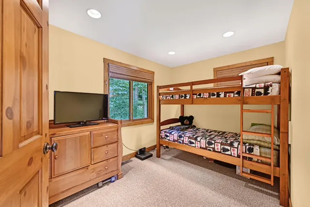 $1,435,000 | N6993 Oakwood Road, Richmond, WI 53190