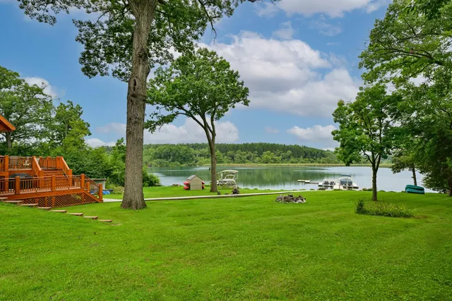 $1,435,000 | N6993 Oakwood Road, Richmond, WI 53190