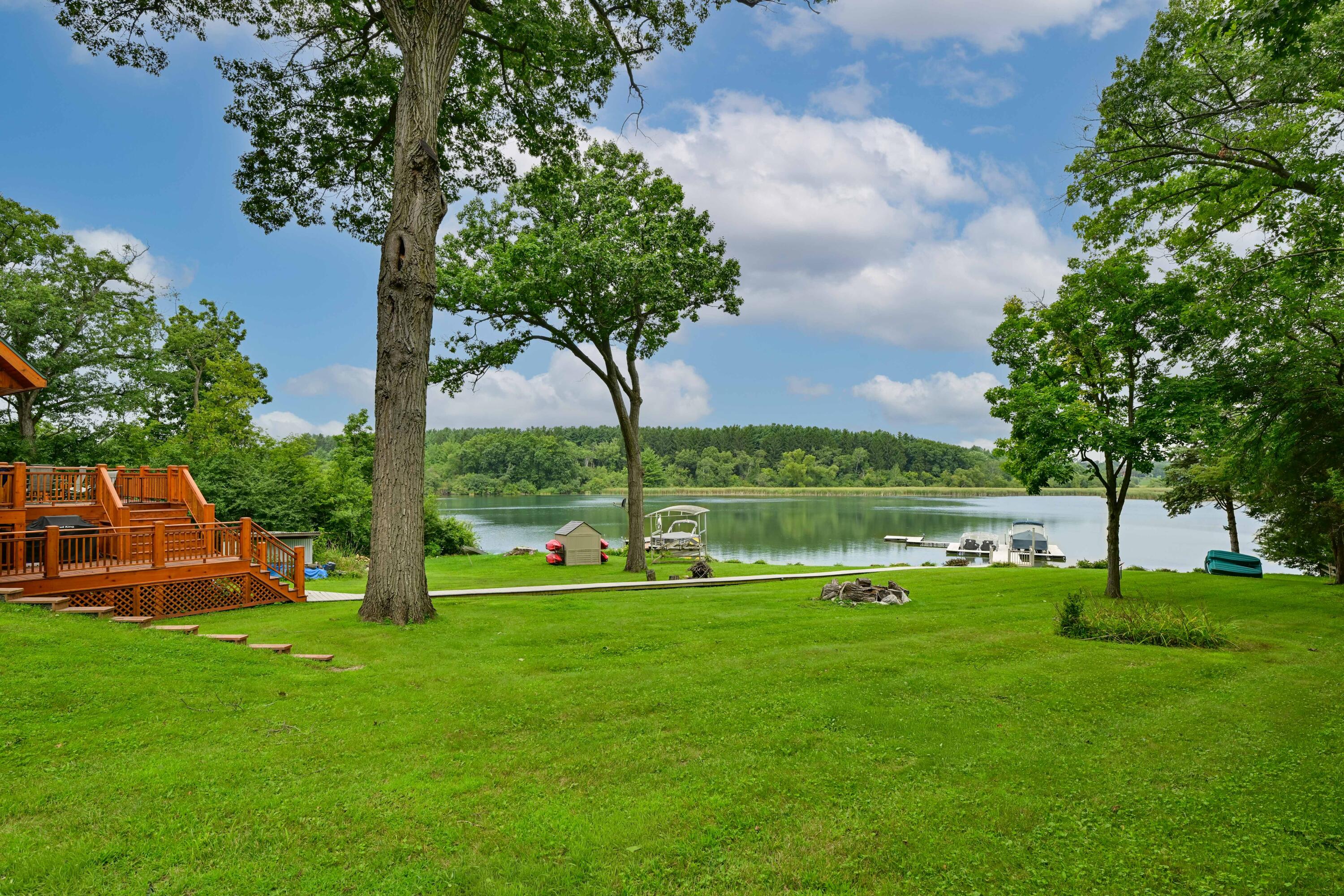 N6993 Oakwood Road Richmond, WI 53190 - Photo 2 of 37 DSC_4 (1)