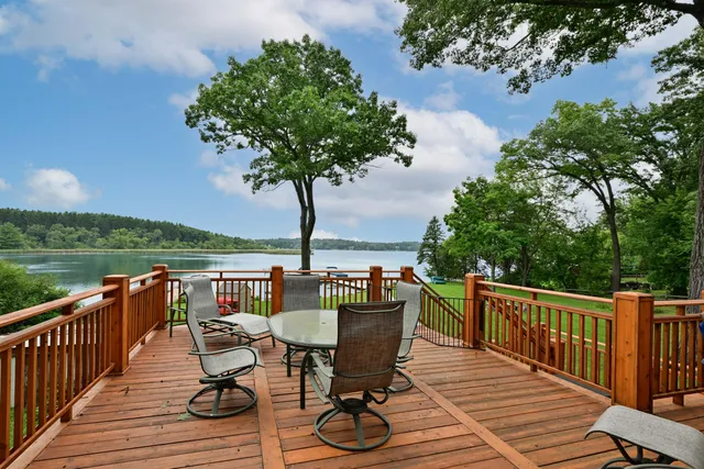 $1,435,000 | N6993 Oakwood Road, Richmond, WI 53190