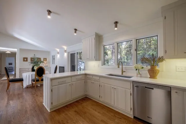 $1,450,000 | 922 Barton Woods Road Northeast, Atlanta, GA 30307