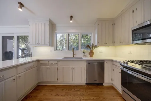 $1,450,000 | 922 Barton Woods Road Northeast, Atlanta, GA 30307