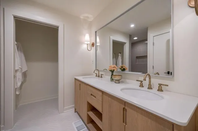 $1,450,000 | 922 Barton Woods Road Northeast, Atlanta, GA 30307