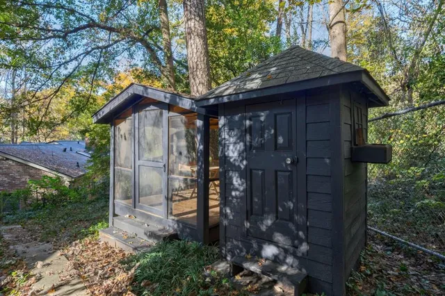 $1,450,000 | 922 Barton Woods Road Northeast, Atlanta, GA 30307