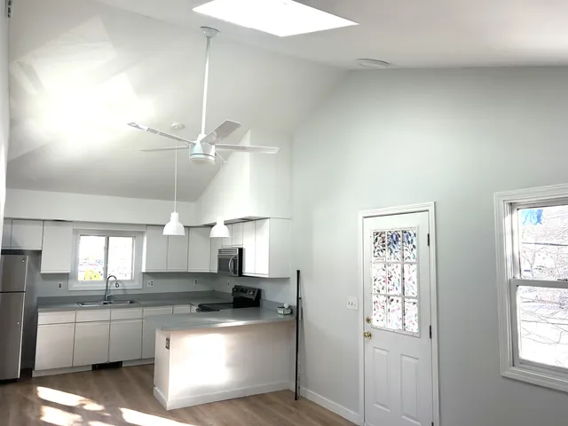 $1,725 | 5 Swain Court, Unit 11, Hampton, NH 03842