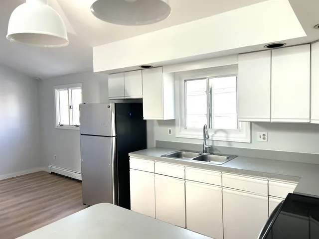 $1,725 | 5 Swain Court, Unit 11, Hampton, NH 03842