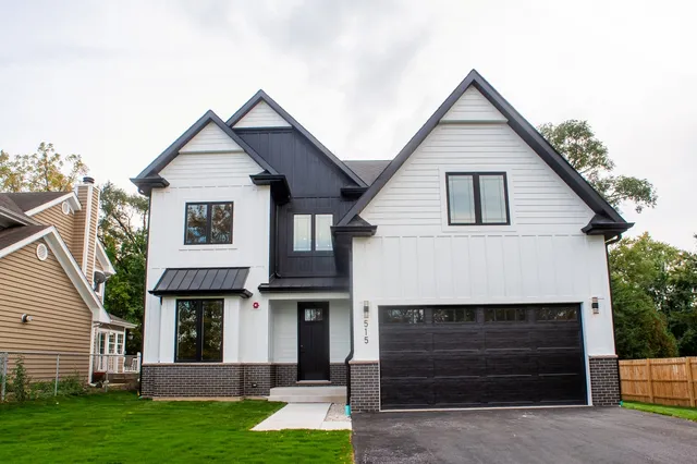 $1,150,000 | 515 East Wilson Avenue, Lombard, IL 60148