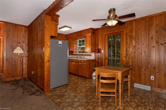 $199,000 | 607 West Pine Circle, Wilkesboro, NC 28697