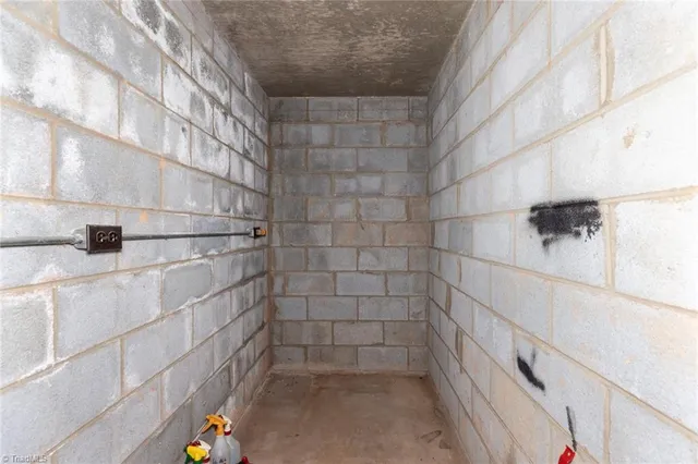 $199,000 | 607 West Pine Circle, Wilkesboro, NC 28697