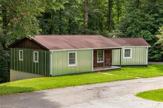 $199,000 | 607 West Pine Circle, Wilkesboro, NC 28697