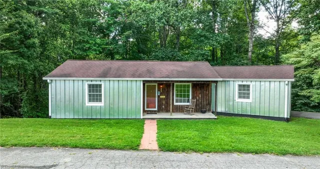 $199,000 | 607 West Pine Circle, Wilkesboro, NC 28697