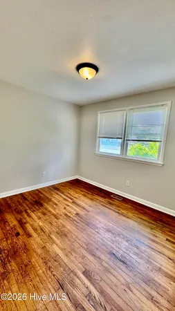 $1,300 | 107 Armstrong Drive, Jacksonville, NC 28540