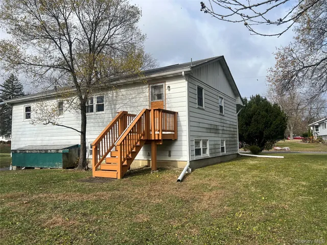 $449,900 | 26 Coach Lane, Newburgh, NY 12550