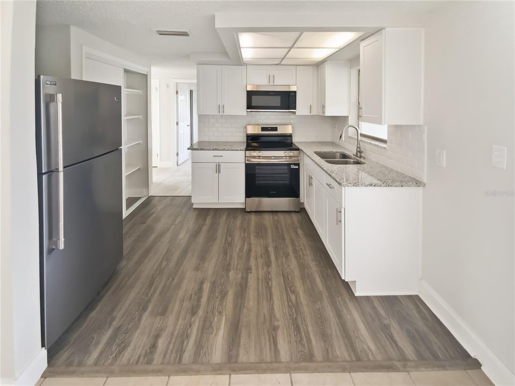 13635 Frances Avenue Hudson, FL 34667 - Photo 6 of 24