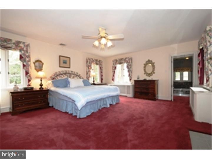 140 Ashwood Road Villanova, PA 19085 - Photo 8 of 9