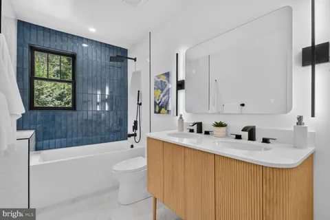 $2,499,900 | 4178 39th Street North, Arlington, VA 22207