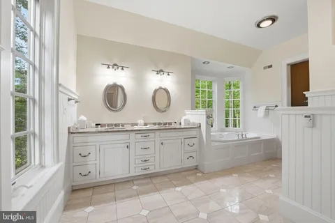 $3,999,000 | 3665 Creels Lane, The Plains, VA 20198