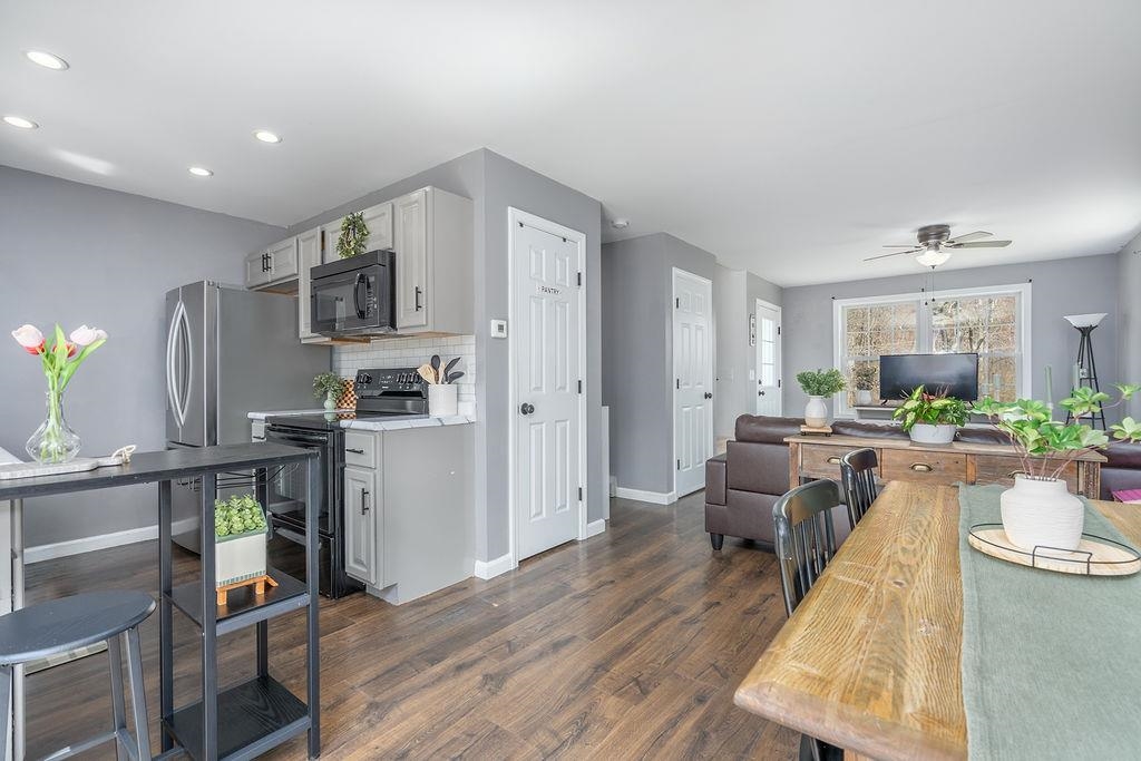 435 Second Crown Point Road Strafford, NH 03884 - Photo 10 of 56