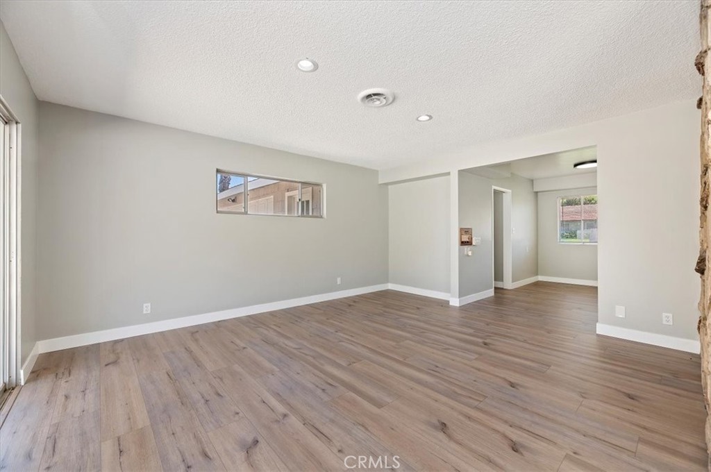 2111 Elsinore Road Riverside, CA 92506 - Photo 17 of 42