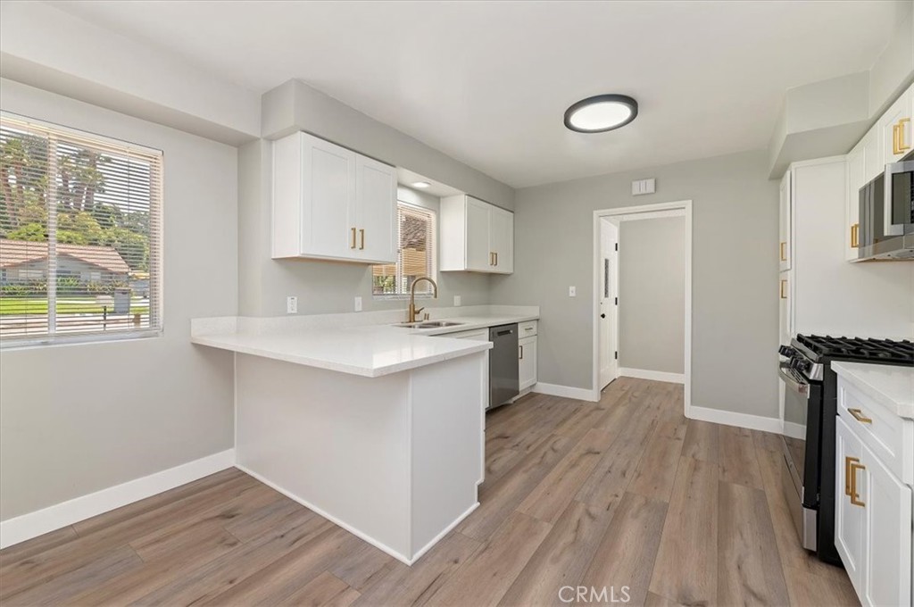 2111 Elsinore Road Riverside, CA 92506 - Photo 22 of 42